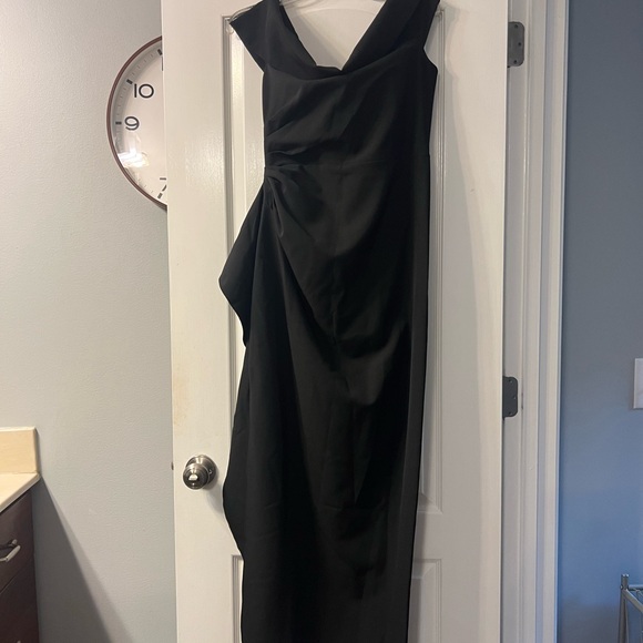NWOT Vince Camuto long black party, cocktail, wedding, celebration dress size 12 - Picture 9 of 12